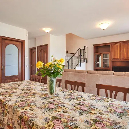 Le Villette-1 By Interhome