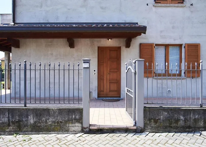 度假居 Le Villette-1 By Interhome *